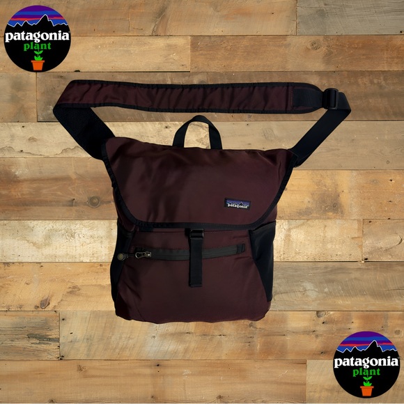 Patagonia Messenger Bag - Picture 6 of 11